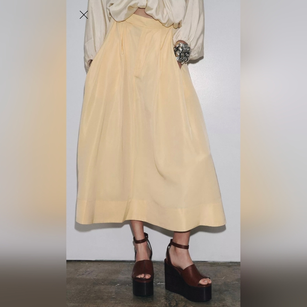 Zara Pale Yellow Midi Skirt